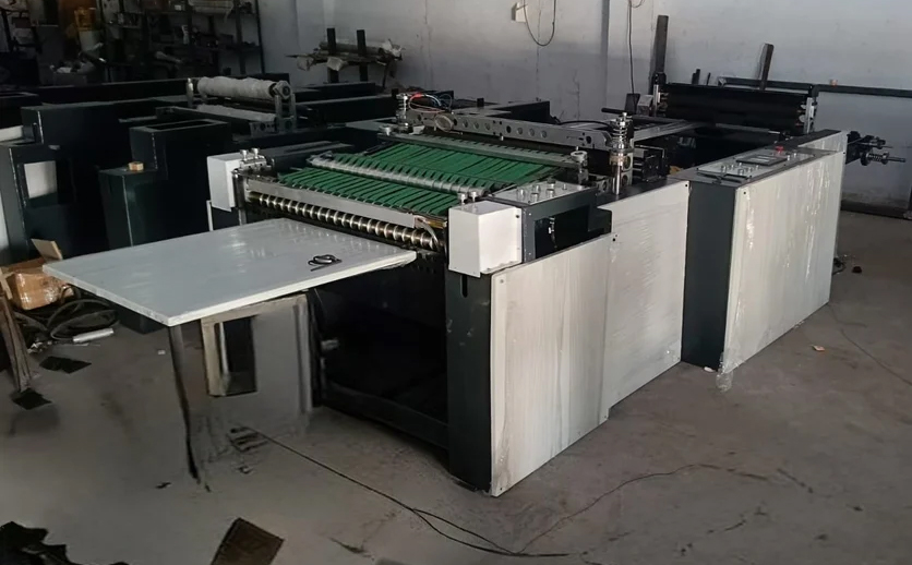 High Speed Flying Knife Bottom Seal Machine Manufacturer in Gujarat, India